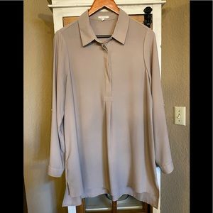 Pleione Long/Tab Sleeve Inverted Pleat Collared Tunic Blouse in Soft Tan Brown